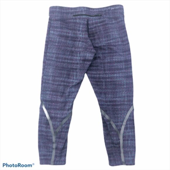 Nike Dri-Fit Cropped Leggings   - Picture 3 of 4